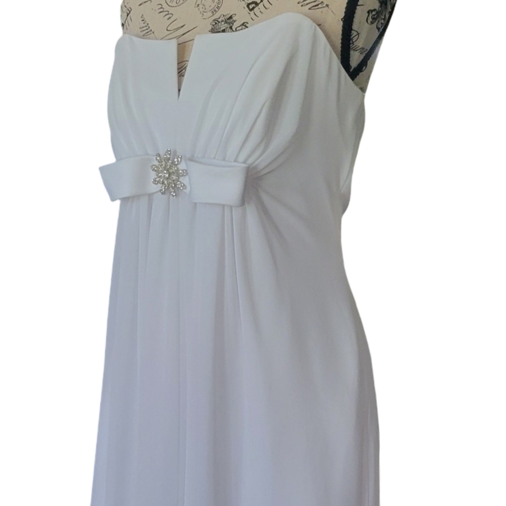 David's Bridal White Strapless Gown - Picture 10 of 17